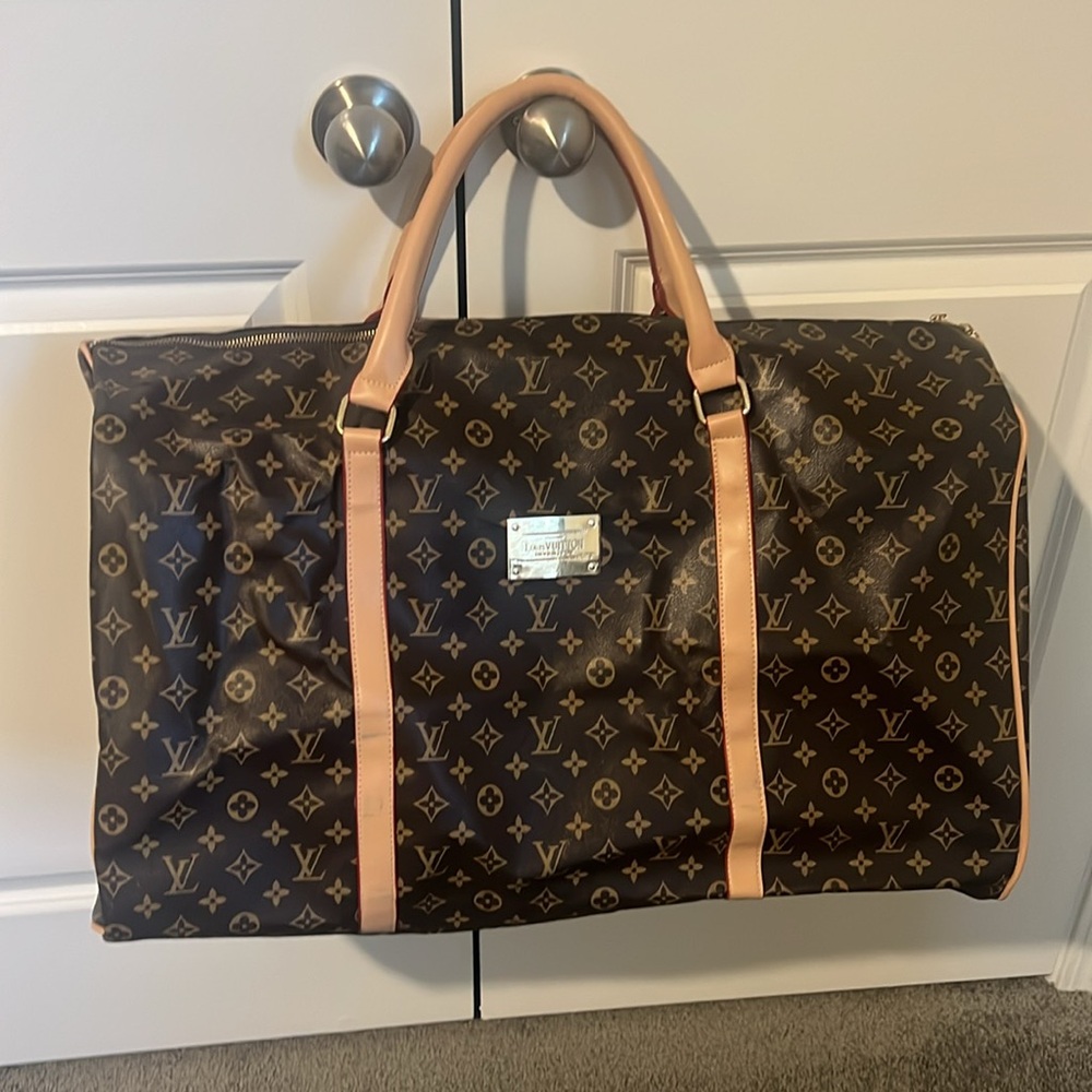 NWOT overnight Duffle bag!